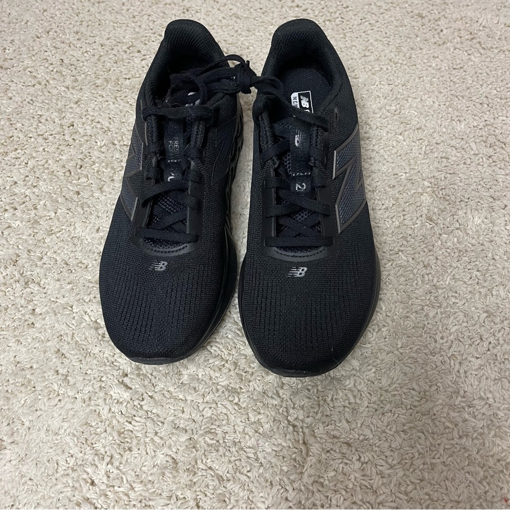 New Balance Women's Black Athletic Shoes